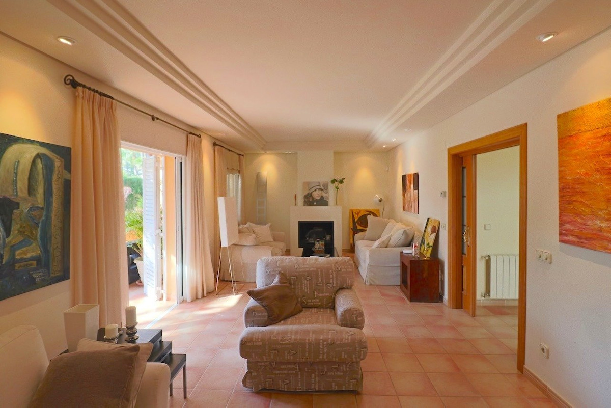 4 Bed Townhouse for sale in Benidorm Costa Blanca, Alicante, Spain