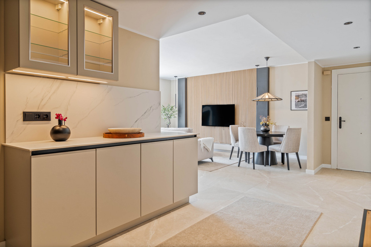 Se vende Apartamento Planta Media de 4 dormitorios en Costa Del Sol, Málaga, España