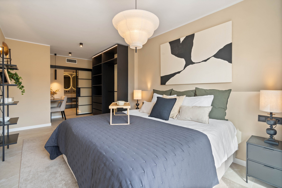 Se vende Apartamento Planta Media de 4 dormitorios en Costa Del Sol, Málaga, España