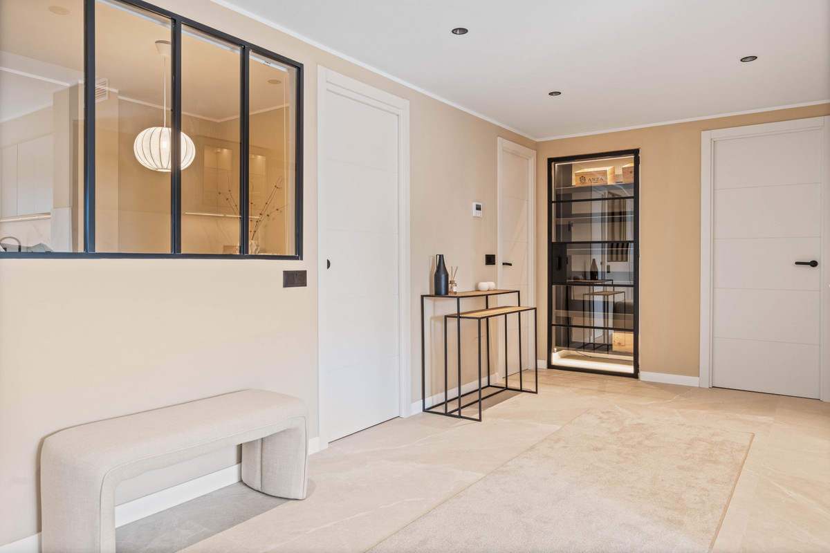Se vende Apartamento Planta Media de 4 dormitorios en Costa Del Sol, Málaga, España