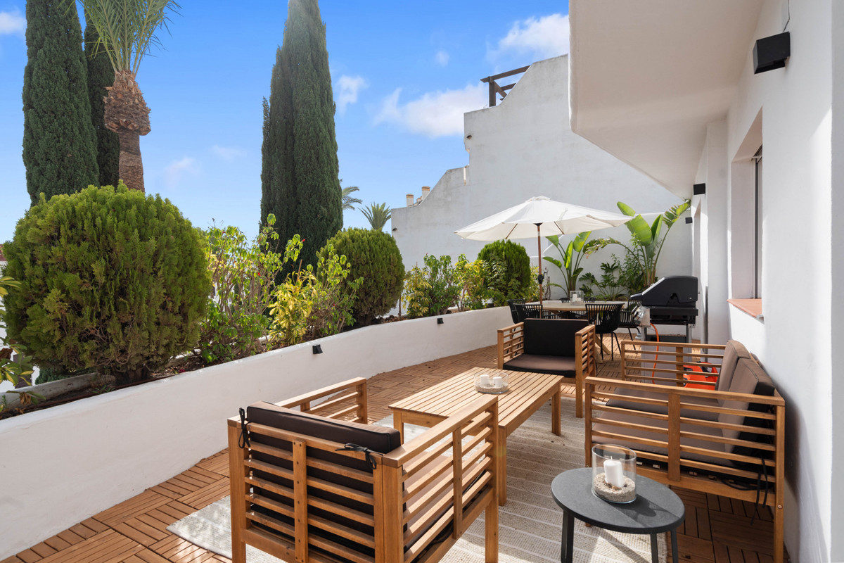 Se vende Apartamento Planta Media de 4 dormitorios en Costa Del Sol, Málaga, España