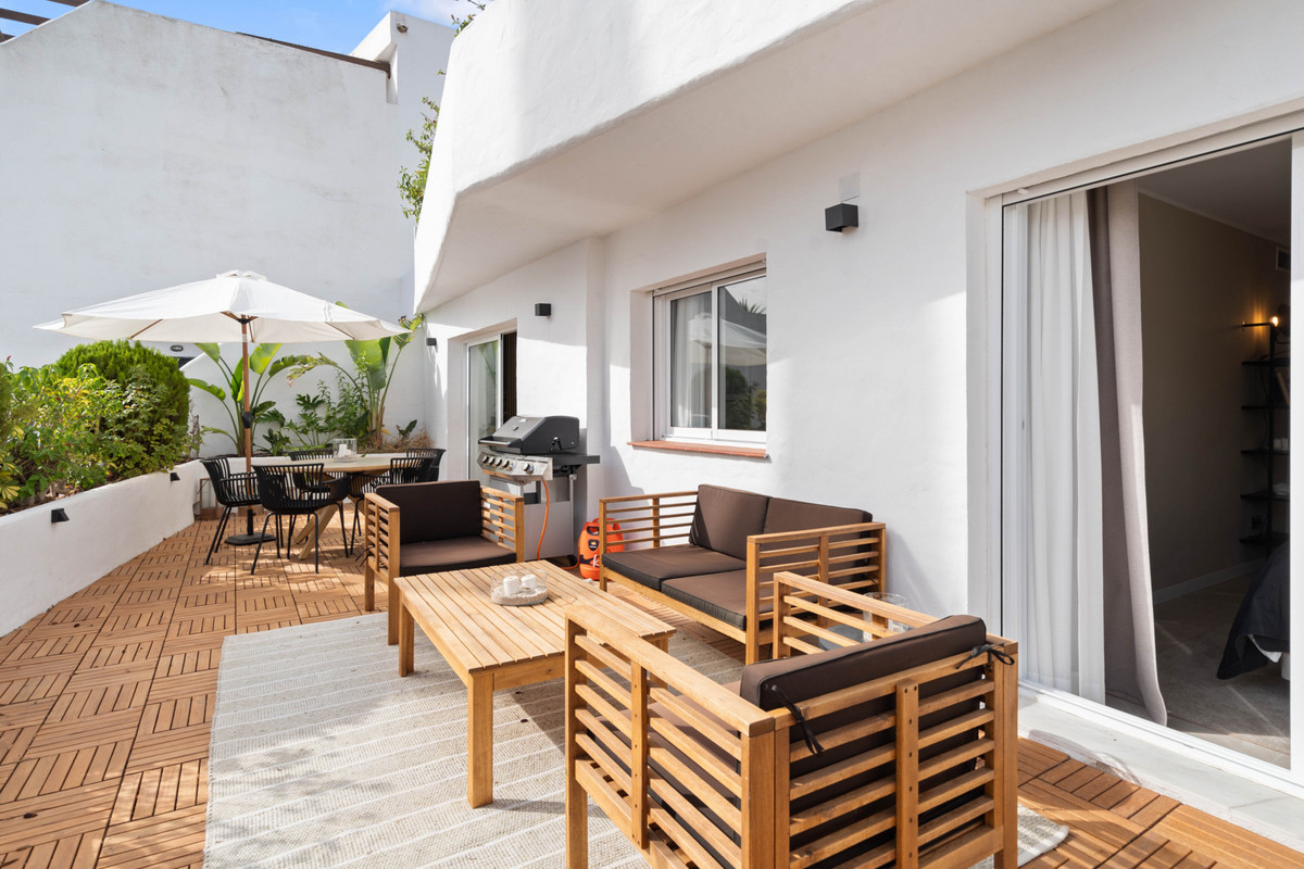 Se vende Apartamento Planta Media de 4 dormitorios en Costa Del Sol, Málaga, España