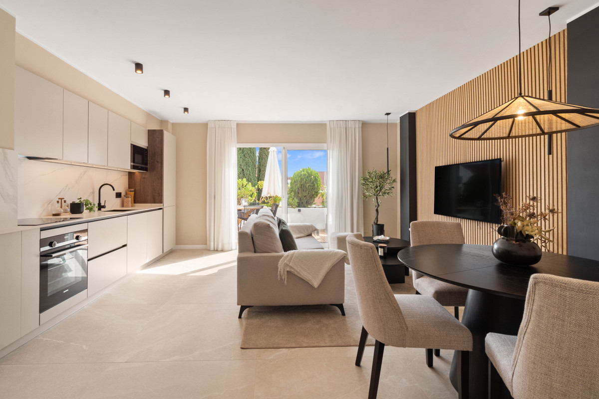 Se vende Apartamento Planta Media de 4 dormitorios en Costa Del Sol, Málaga, España