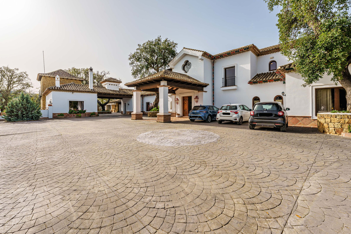 Se vende Villa - Chalet de 7 dormitorios en Costa Del Sol, Málaga, España