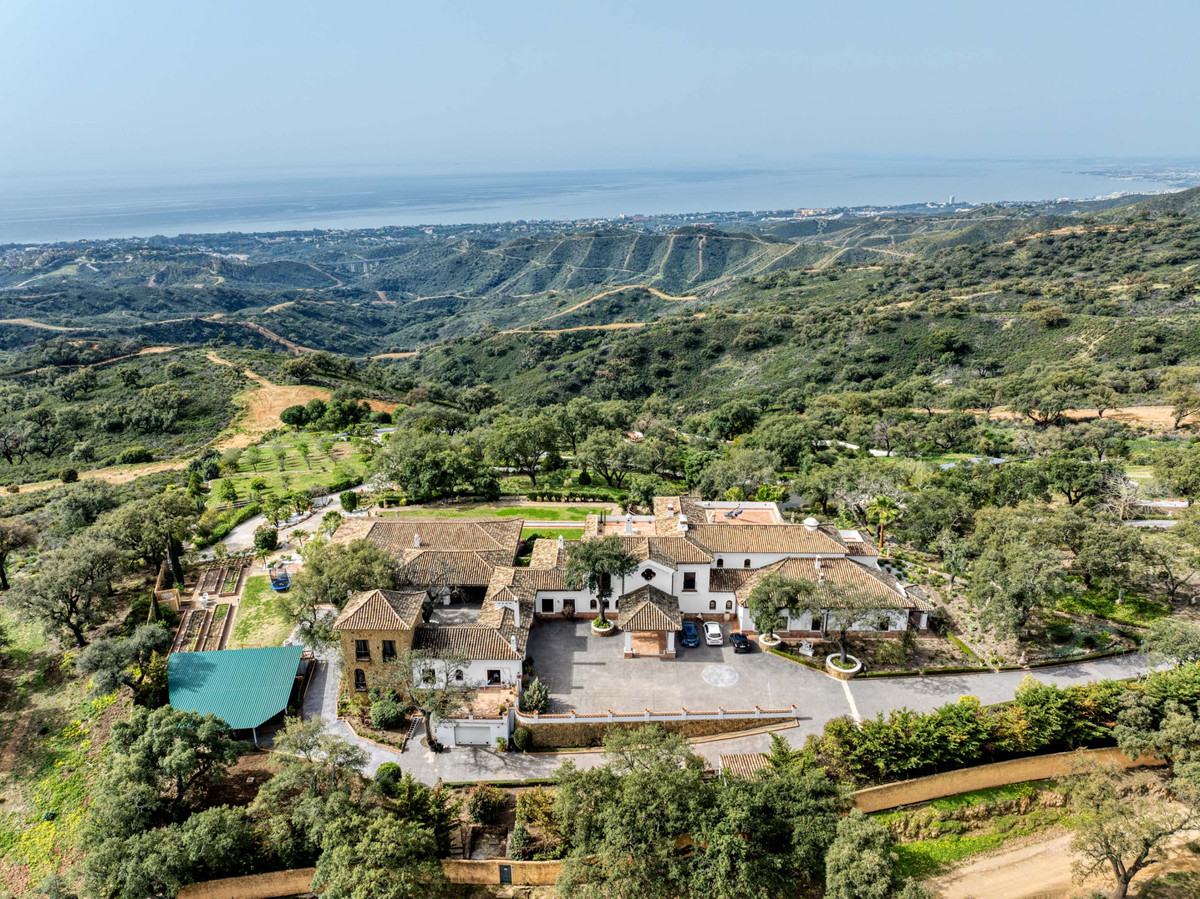 Se vende Villa - Chalet de 7 dormitorios en Costa Del Sol, Málaga, España
