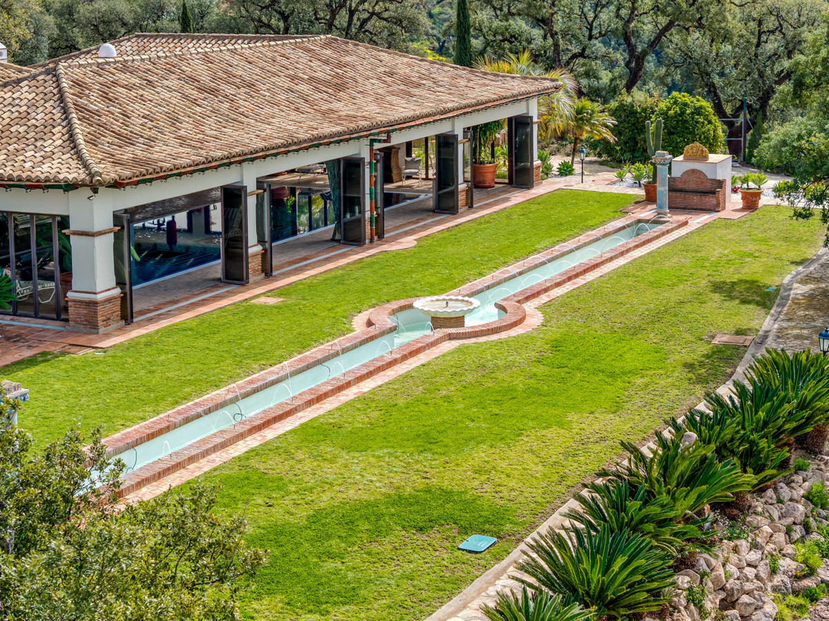 Se vende Villa - Chalet de 7 dormitorios en Costa Del Sol, Málaga, España
