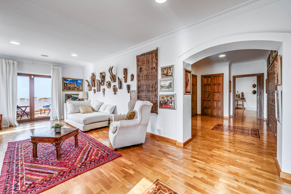 Se vende Villa - Chalet de 7 dormitorios en Costa Del Sol, Málaga, España