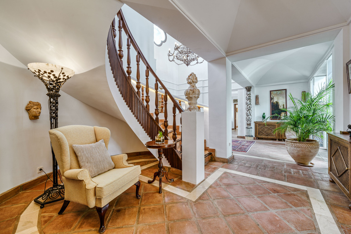 Se vende Villa - Chalet de 7 dormitorios en Costa Del Sol, Málaga, España