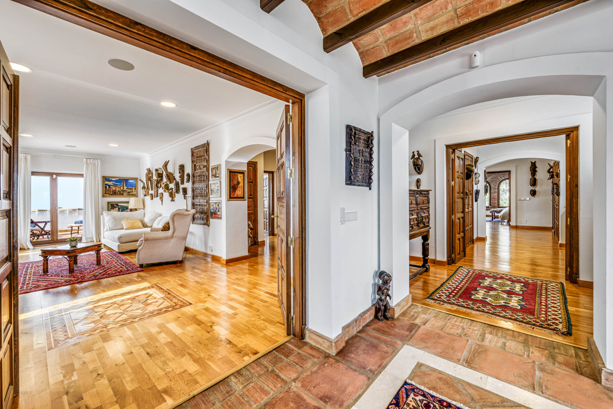 Se vende Villa - Chalet de 7 dormitorios en Costa Del Sol, Málaga, España