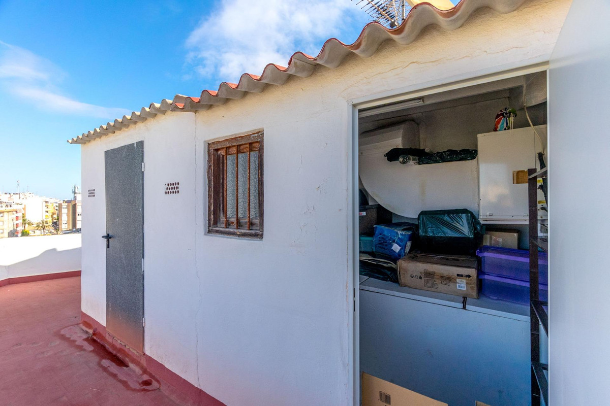 Se vende Apartamento Planta Media de 3 dormitorios en Costa Blanca, Alicante, España
