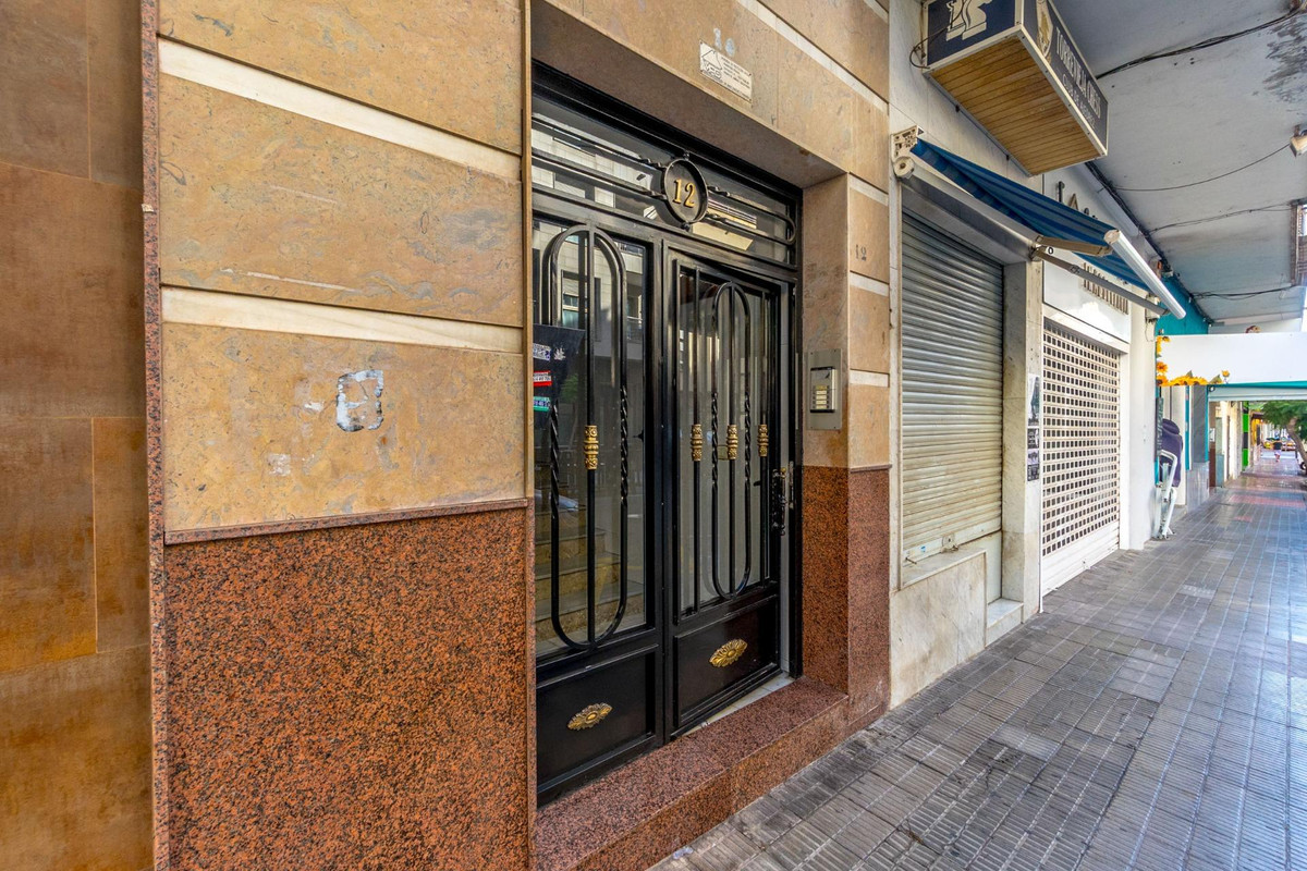Se vende Apartamento Planta Media de 3 dormitorios en Costa Blanca, Alicante, España