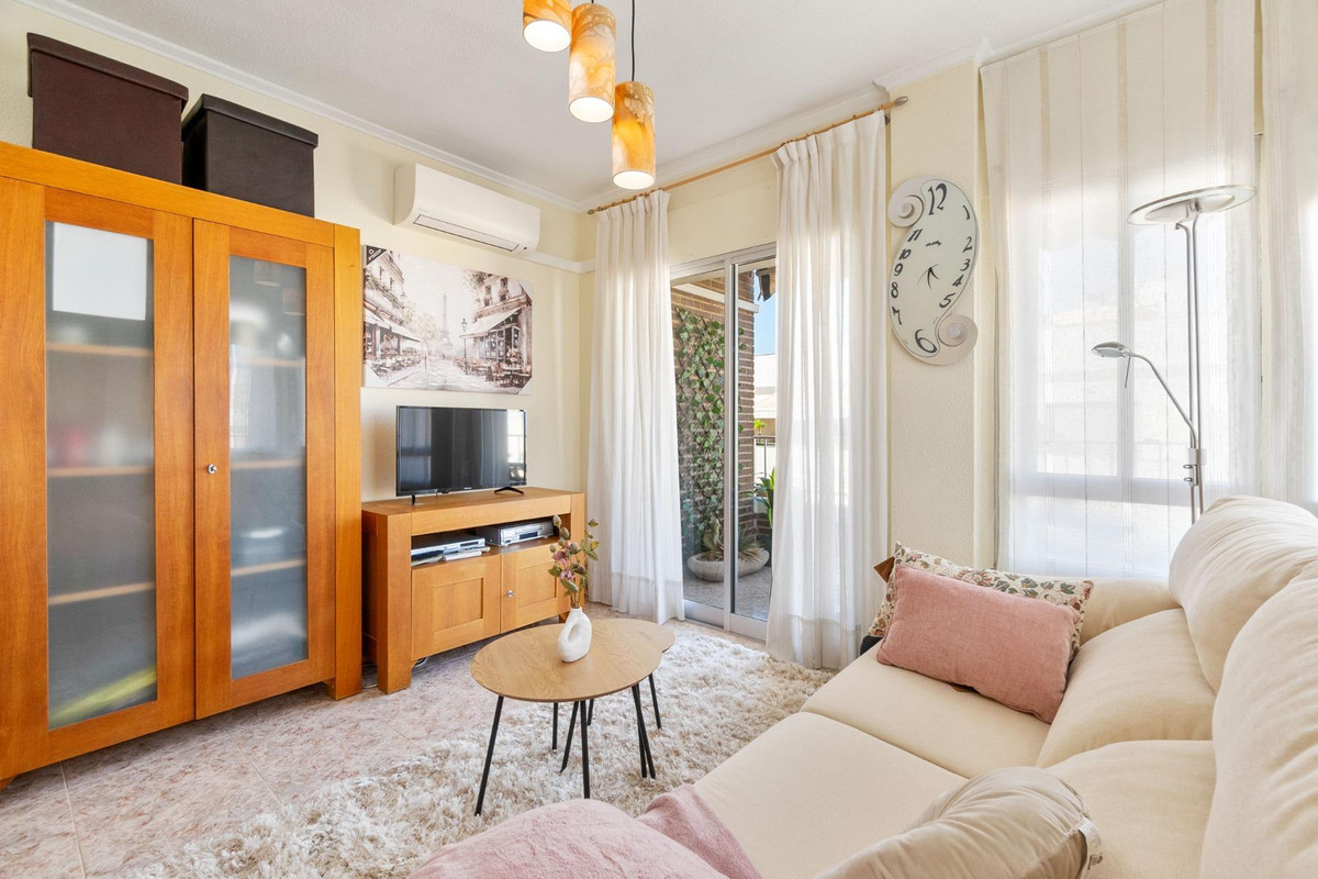 Se vende Apartamento Planta Media de 3 dormitorios en Costa Blanca, Alicante, España