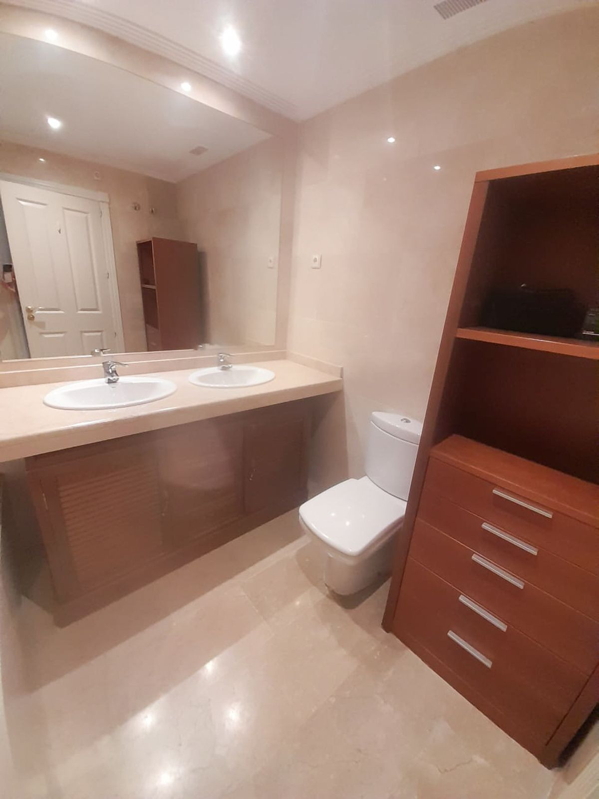 2 Bed Apartment for sale in Casares Costa Del Sol, Málaga, Spain