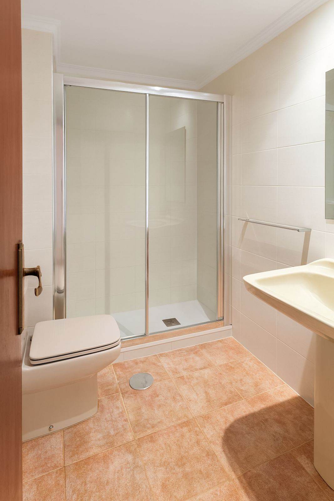 Se vende Apartamento Planta Media de 3 dormitorios en Costa Del Sol, Málaga, España