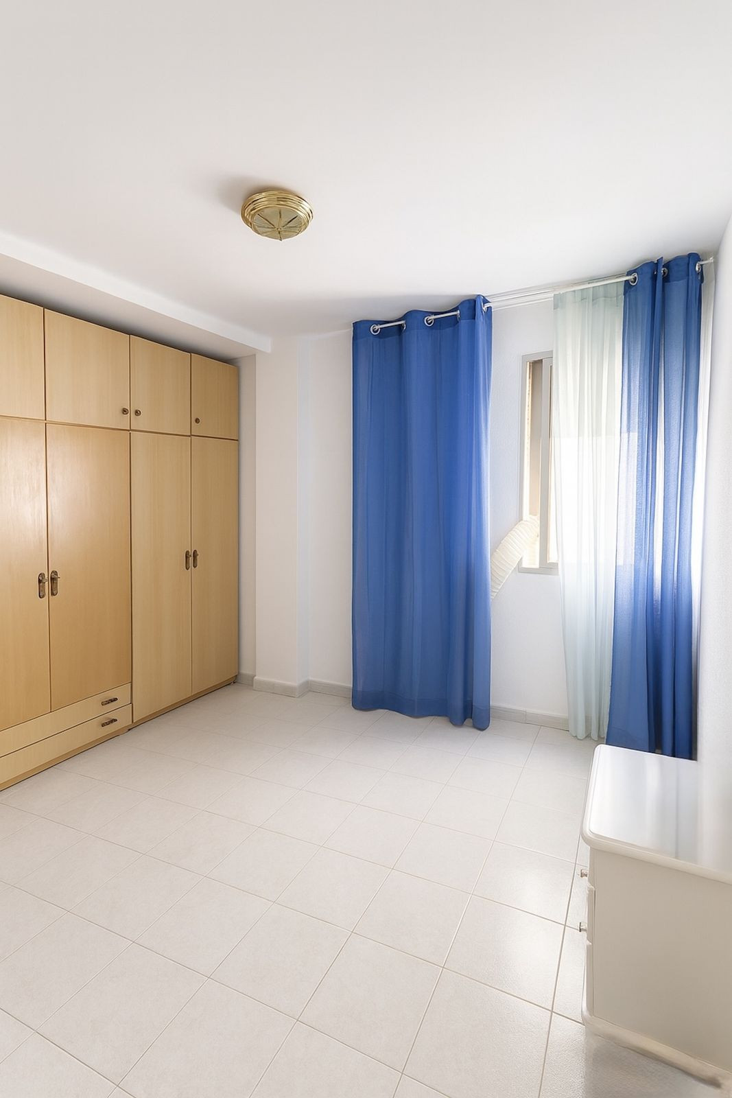 Se vende Apartamento Planta Media de 3 dormitorios en Costa Del Sol, Málaga, España