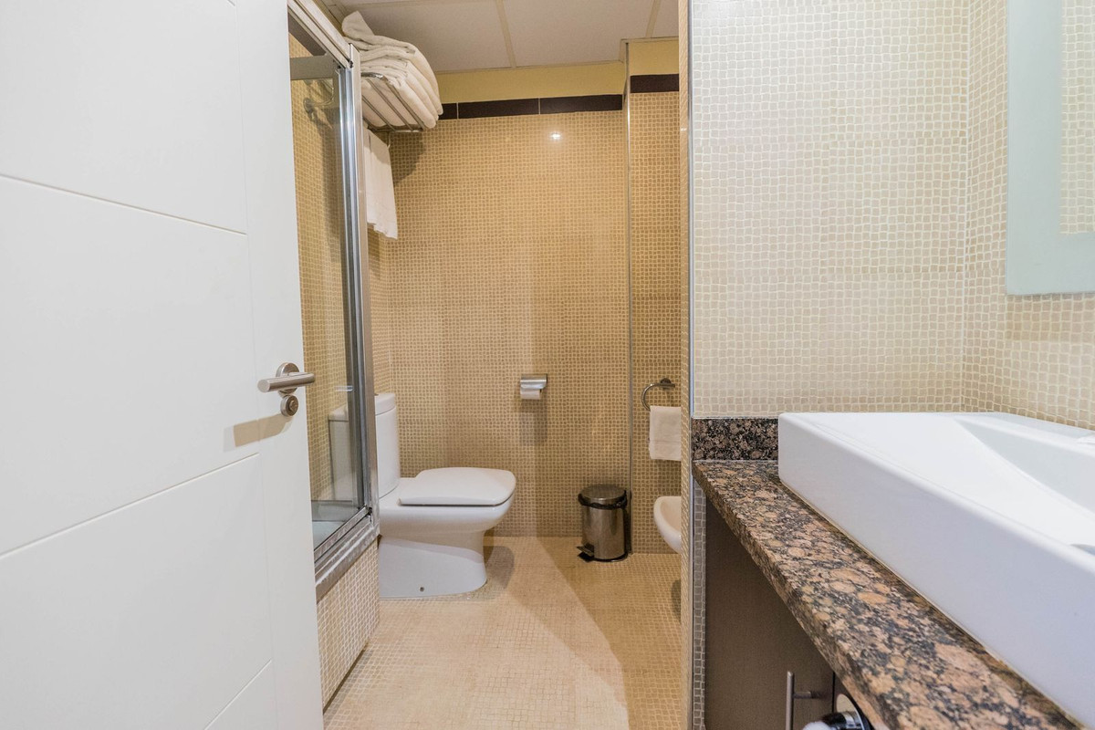 Se vende Apartamento Planta Media de 1 dormitorios en Costa Del Sol, Málaga, España
