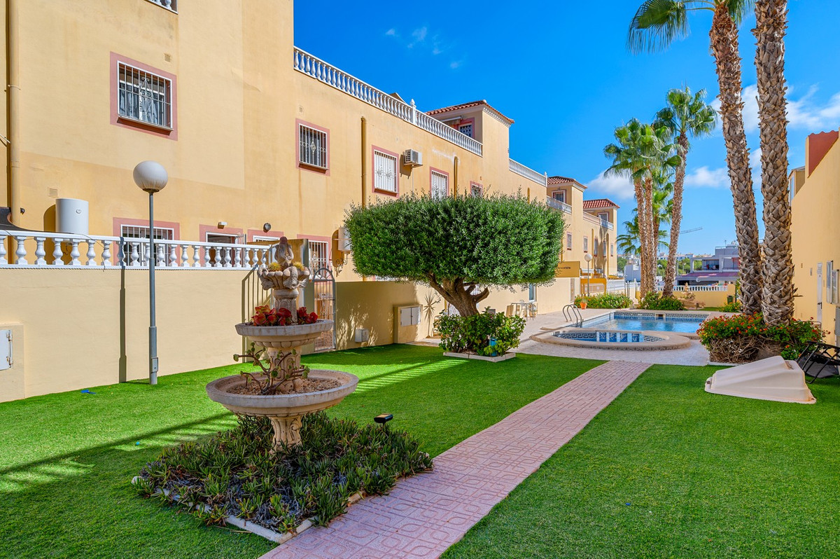 3 Bed Apartment for sale in Orihuela Costa Costa Blanca, Alicante, Spain