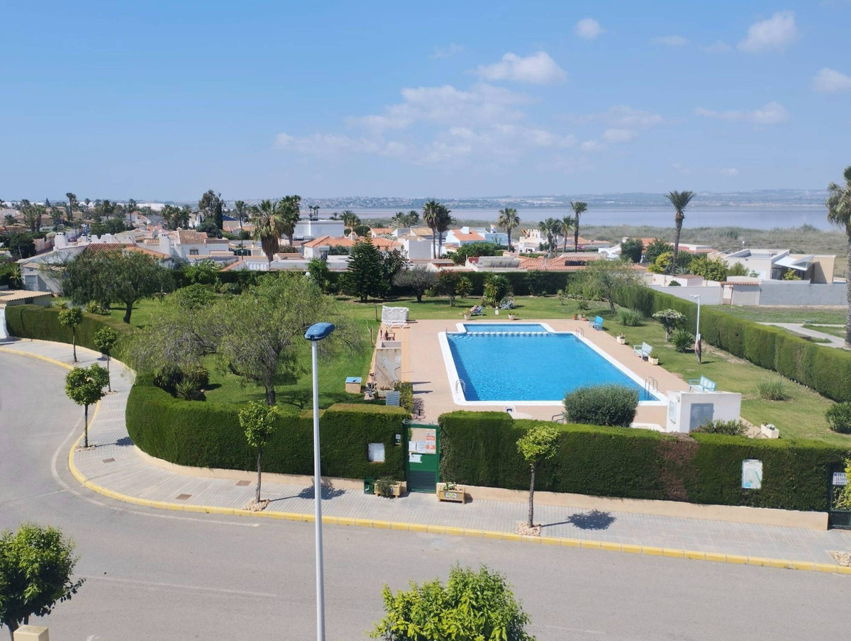 Se vende Villa - Chalet de 6 dormitorios en Costa Blanca, Alicante, España