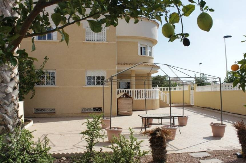 Se vende Villa - Chalet de 6 dormitorios en Costa Blanca, Alicante, España