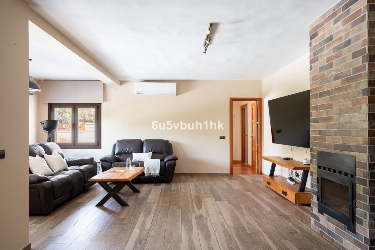 4 Bed Townhouse for sale in Benalmadena Costa Del Sol, Málaga, Spain