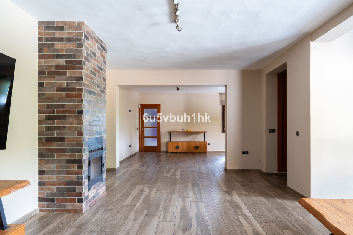 4 Bed Townhouse for sale in Benalmadena Costa Del Sol, Málaga, Spain