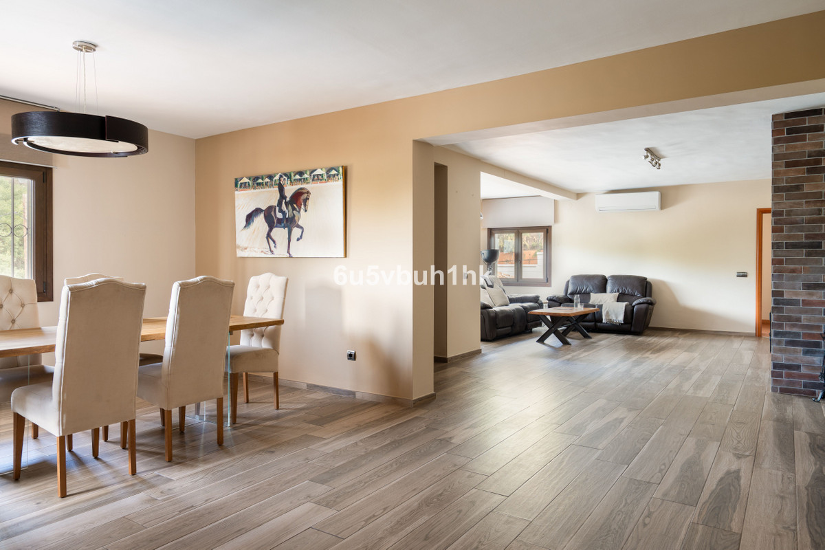 4 Bed Townhouse for sale in Benalmadena Costa Del Sol, Málaga, Spain