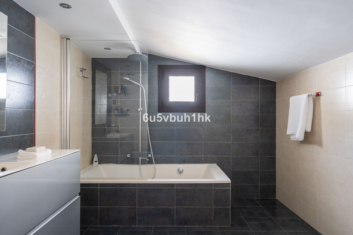 4 Bed Townhouse for sale in Benalmadena Costa Del Sol, Málaga, Spain