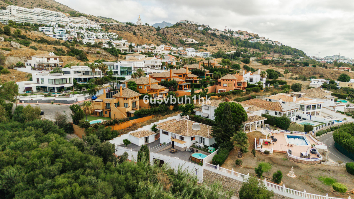 4 Bed Townhouse for sale in Benalmadena Costa Del Sol, Málaga, Spain