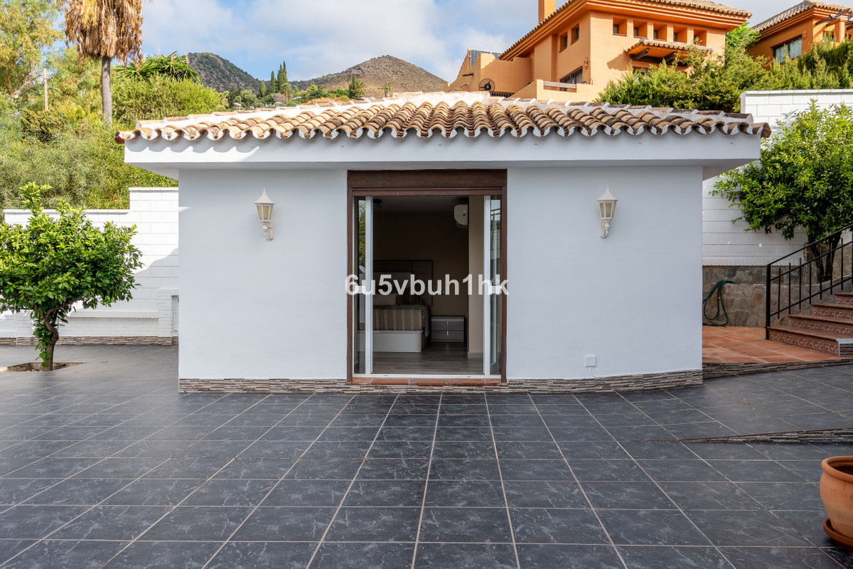 4 Bed Townhouse for sale in Benalmadena Costa Del Sol, Málaga, Spain