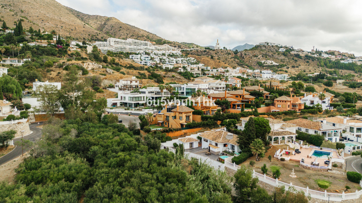 4 Bed Townhouse for sale in Benalmadena Costa Del Sol, Málaga, Spain