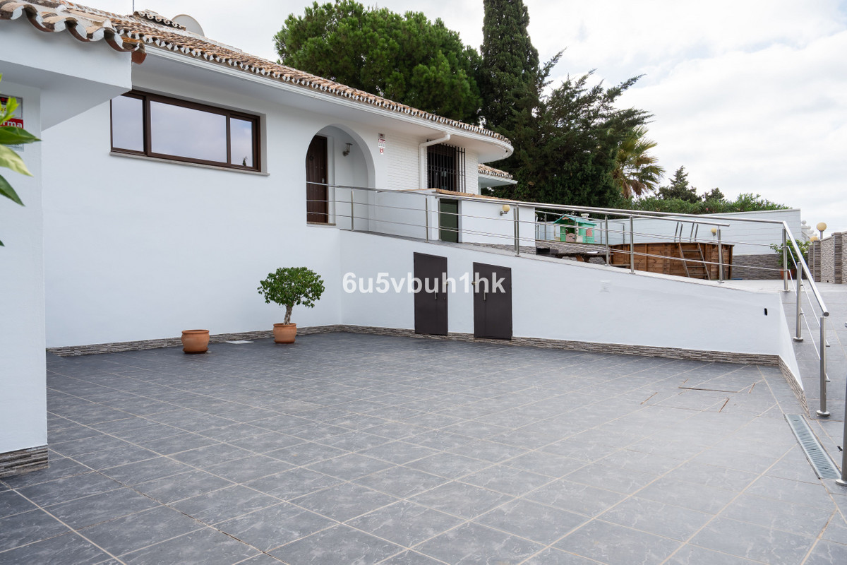 4 Bed Townhouse for sale in Benalmadena Costa Del Sol, Málaga, Spain