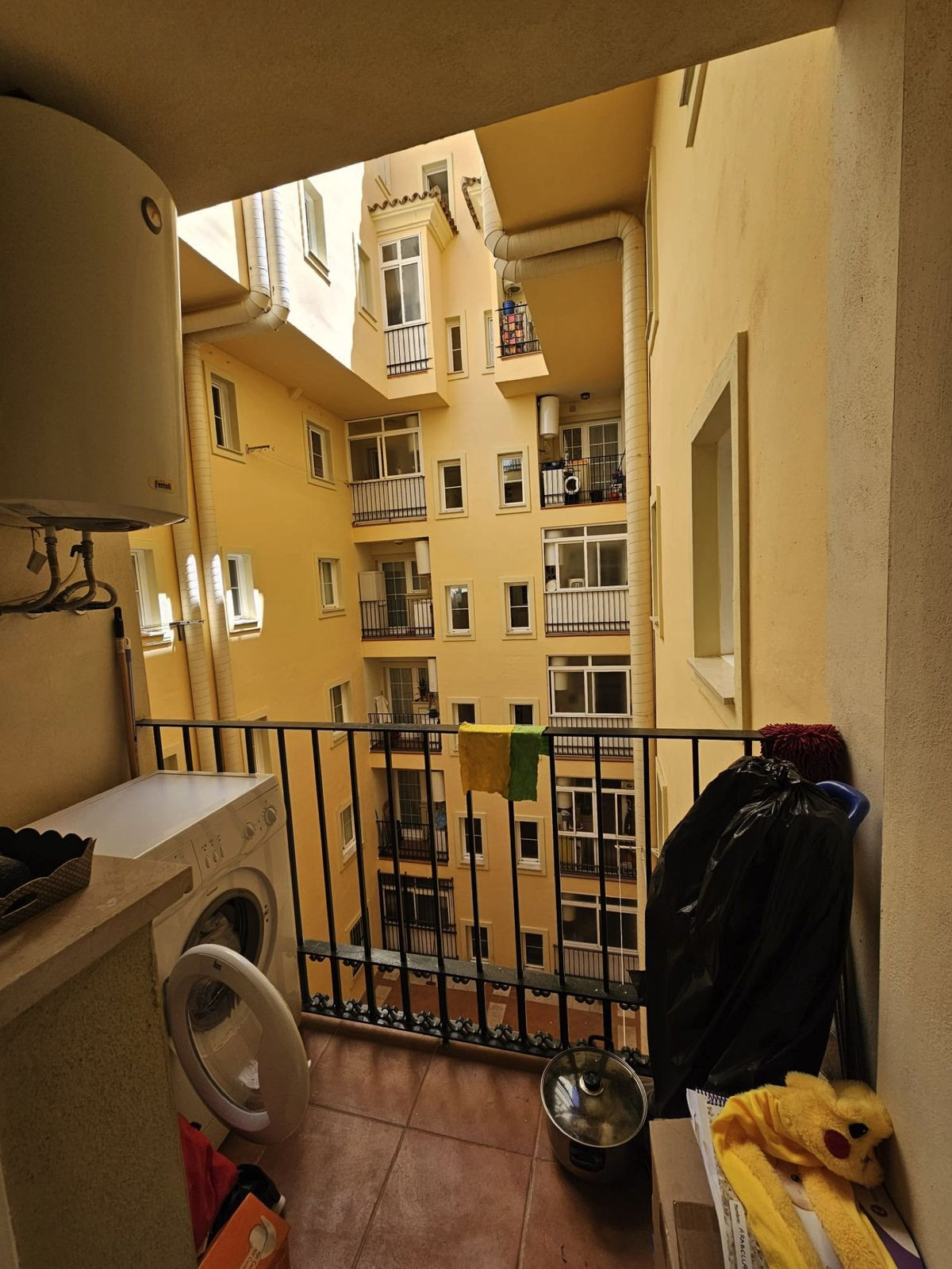 Se vende Apartamento Planta Media de 2 dormitorios en Costa Del Sol, Málaga, España