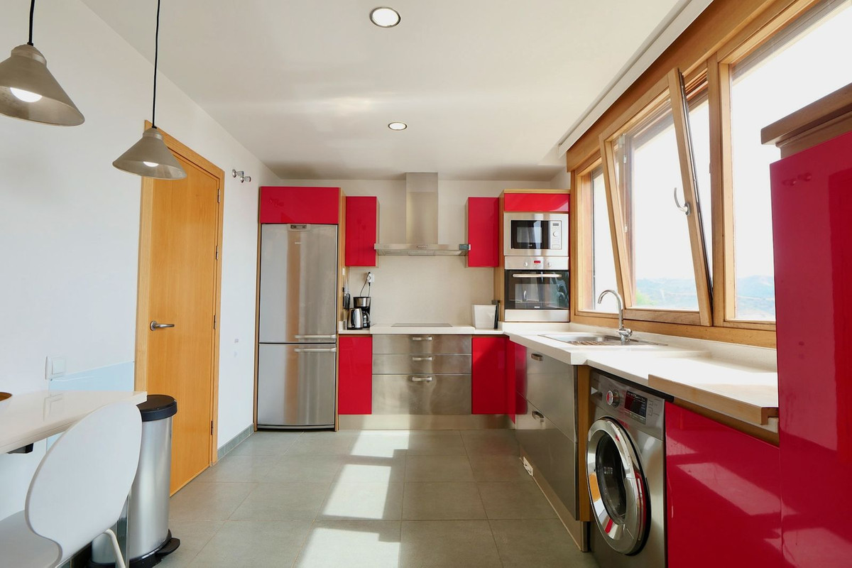 3 Bed Apartment for sale in Altos De Los Monteros Costa Del Sol, Málaga, Spain