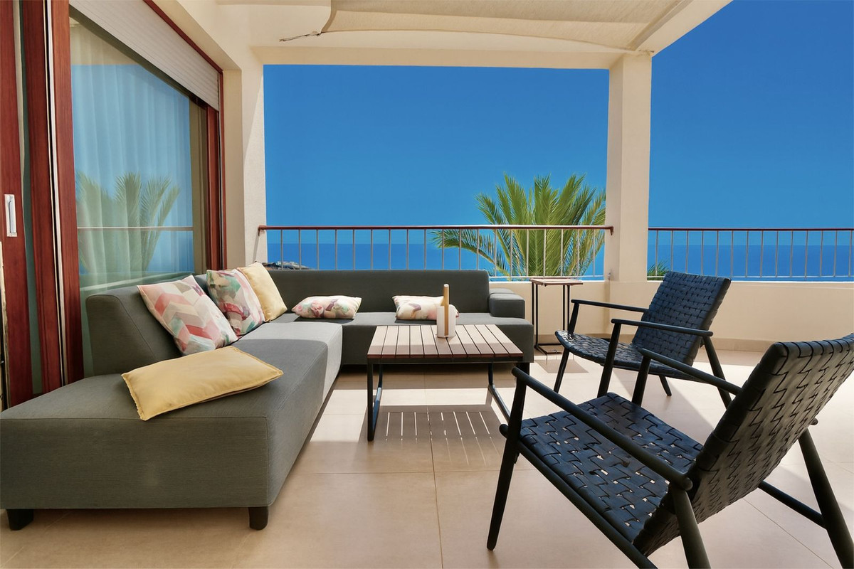 3 Bed Apartment for sale in Altos De Los Monteros Costa Del Sol, Málaga, Spain