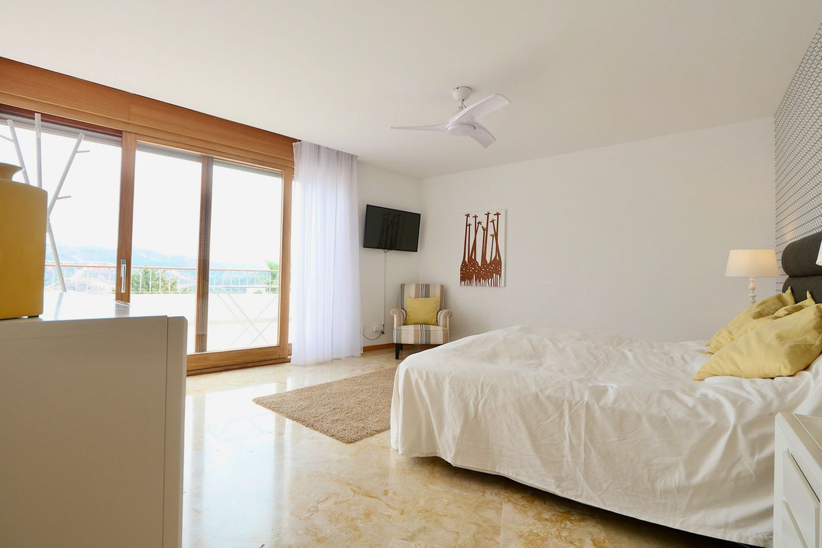 3 Bed Apartment for sale in Altos De Los Monteros Costa Del Sol, Málaga, Spain