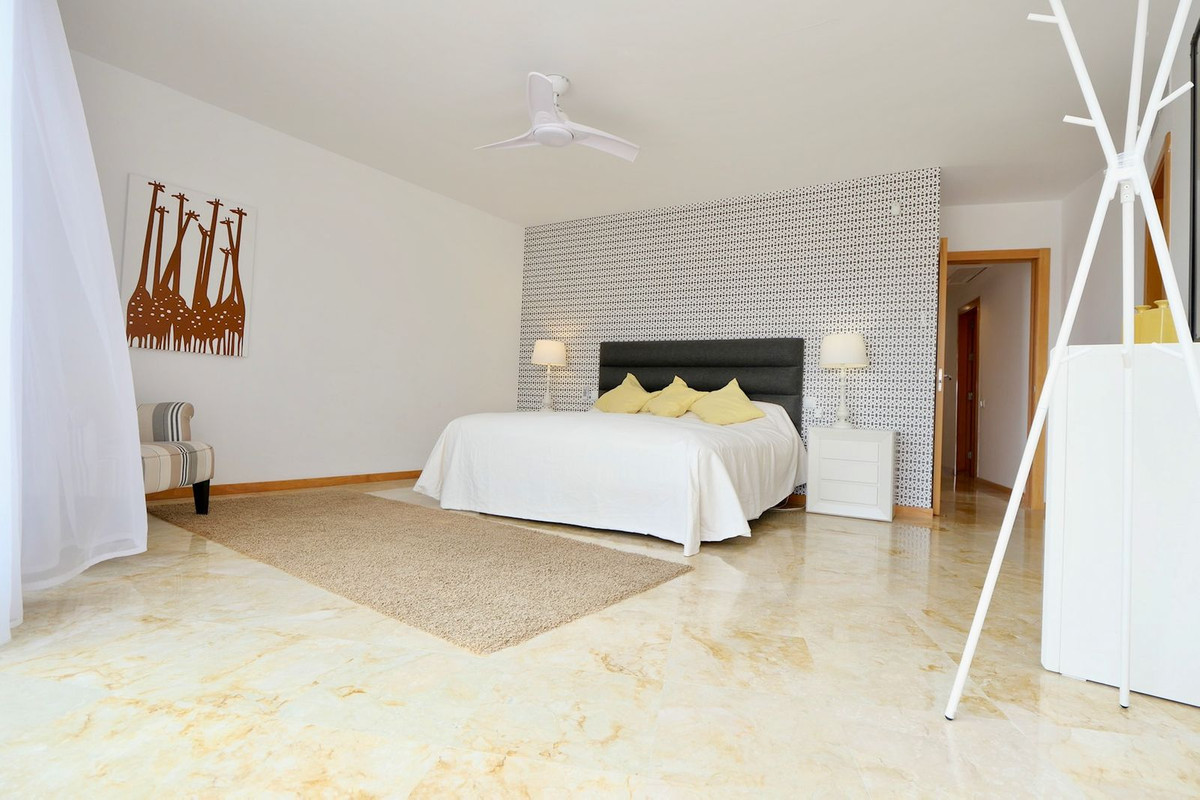3 Bed Apartment for sale in Altos De Los Monteros Costa Del Sol, Málaga, Spain