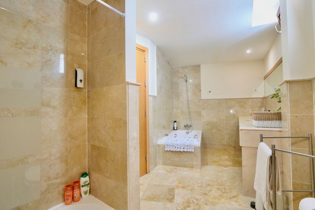 3 Bed Apartment for sale in Altos De Los Monteros Costa Del Sol, Málaga, Spain
