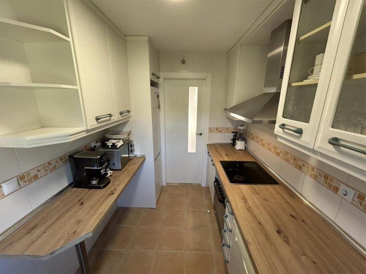 2 Bed Apartment for sale in Marbesa Costa Del Sol, Málaga, Spain