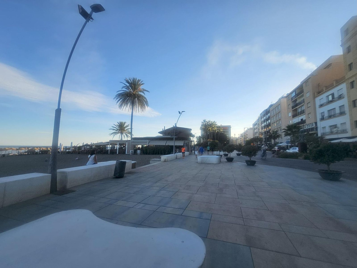 Commercial unit for sale in Estepona Costa Del Sol, Málaga, Spain