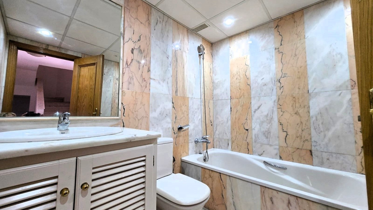 4 Bed Townhouse for sale in La Cala De Mijas Costa Del Sol, Málaga, Spain