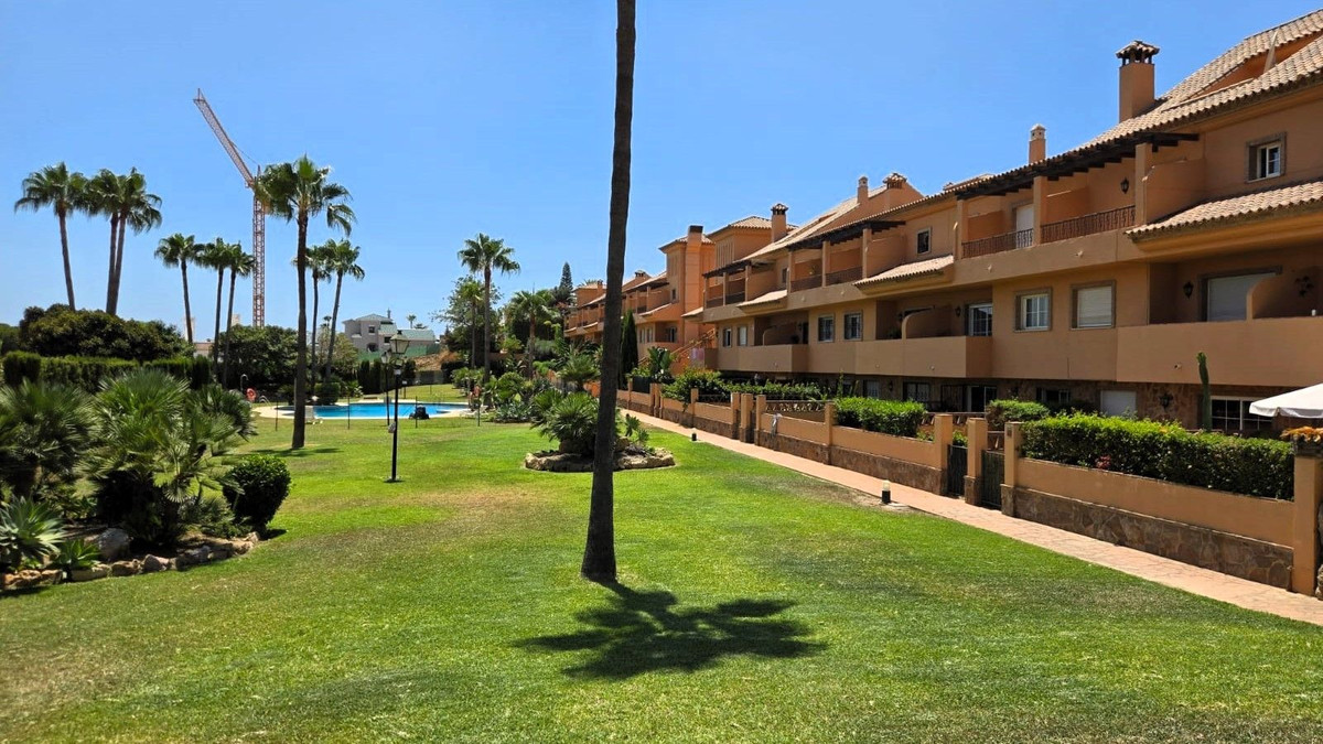 4 Bed Townhouse for sale in La Cala De Mijas Costa Del Sol, Málaga, Spain