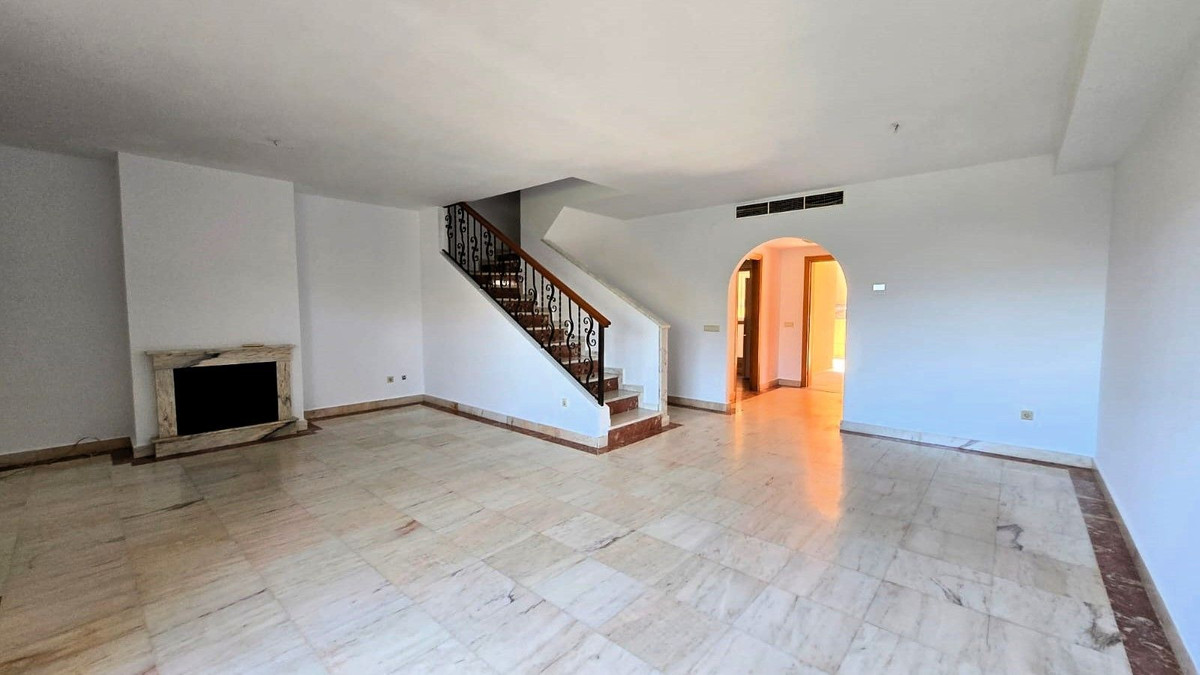 4 Bed Townhouse for sale in La Cala De Mijas Costa Del Sol, Málaga, Spain