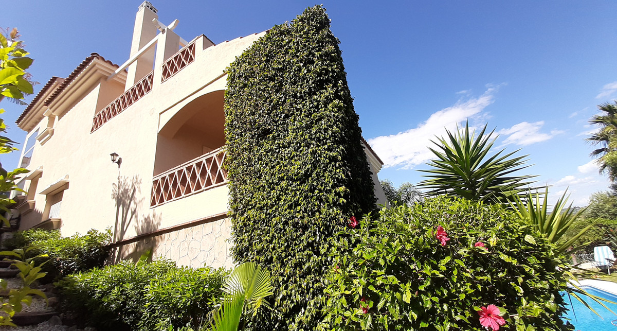 Se vende Villa - Chalet de 4 dormitorios en Costa Del Sol, Málaga, España