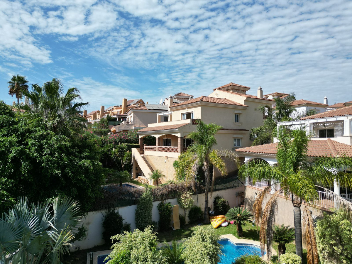 Se vende Villa - Chalet de 4 dormitorios en Costa Del Sol, Málaga, España