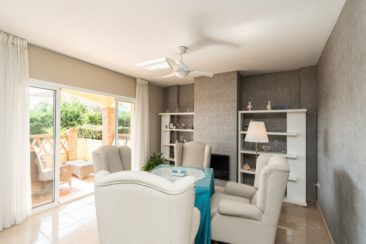 Se vende Villa - Chalet de 4 dormitorios en Costa Del Sol, Málaga, España
