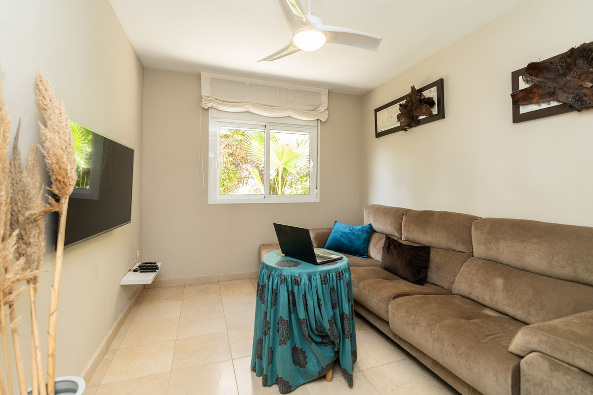 Se vende Villa - Chalet de 4 dormitorios en Costa Del Sol, Málaga, España