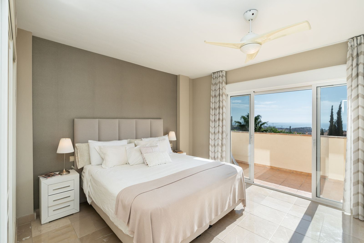 Se vende Villa - Chalet de 4 dormitorios en Costa Del Sol, Málaga, España