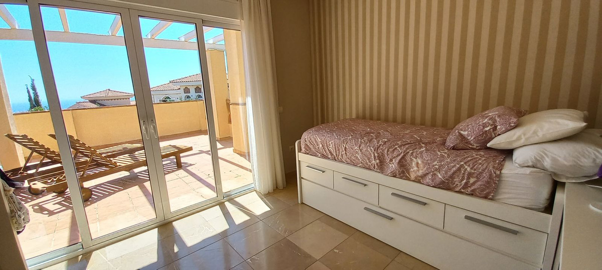Se vende Villa - Chalet de 4 dormitorios en Costa Del Sol, Málaga, España