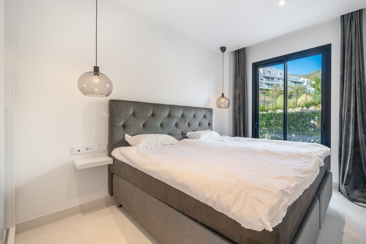 3 Bed Apartment for sale in Fuengirola Costa Del Sol, Málaga, Spain