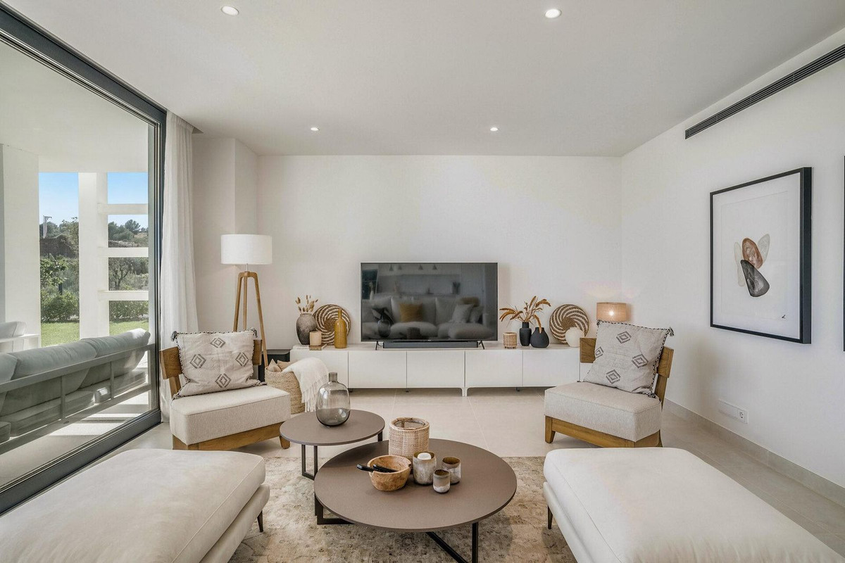 3 Bed Apartment for sale in Fuengirola Costa Del Sol, Málaga, Spain